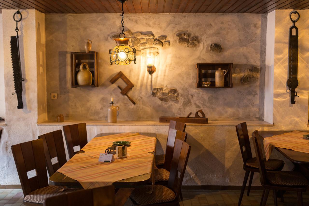 Hotel Reichsschenke Zum Ritter Gotz "Garni" Kröv Exteriér fotografie